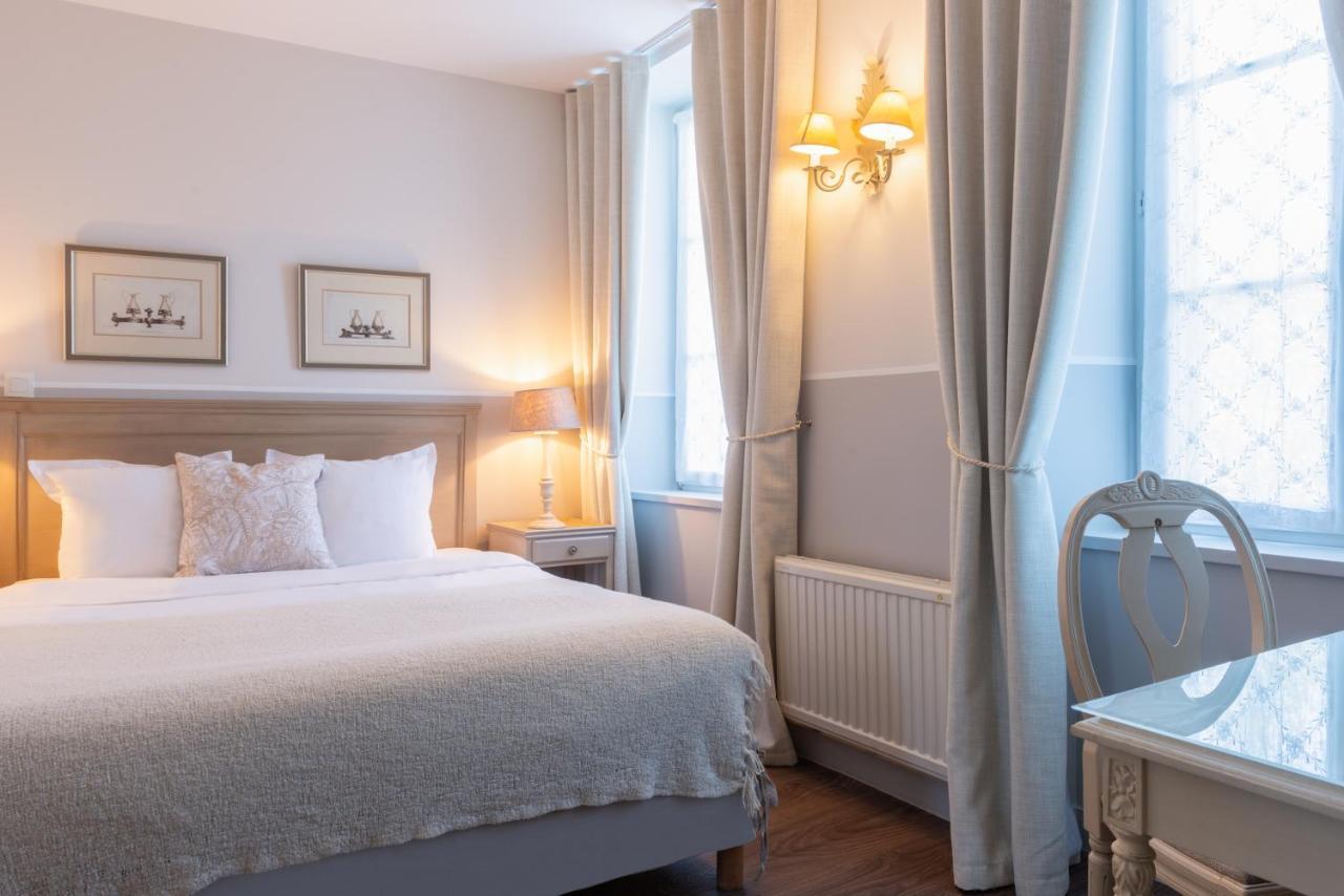 Hotel Traiteur Les Ormes, The Originals Relais Barneville-Carteret Zewnętrze zdjęcie
